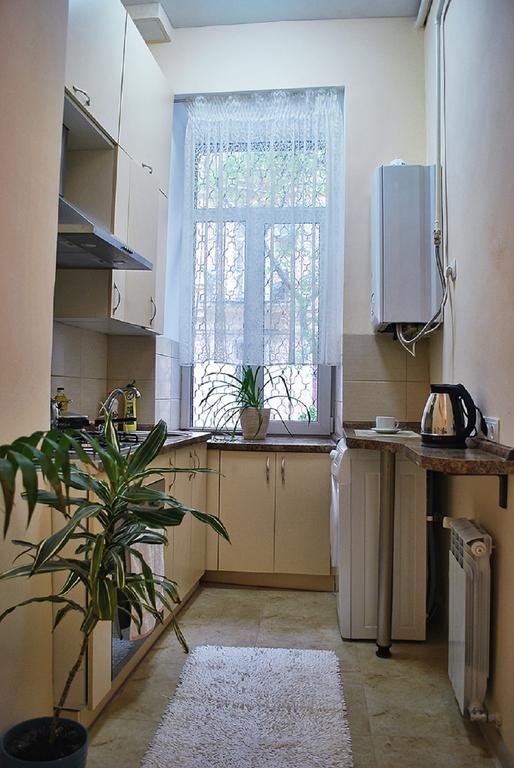 Classic Apartment On Zhukovskoho Odessa Extérieur photo