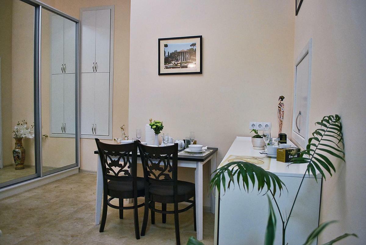 Classic Apartment On Zhukovskoho Odessa Extérieur photo